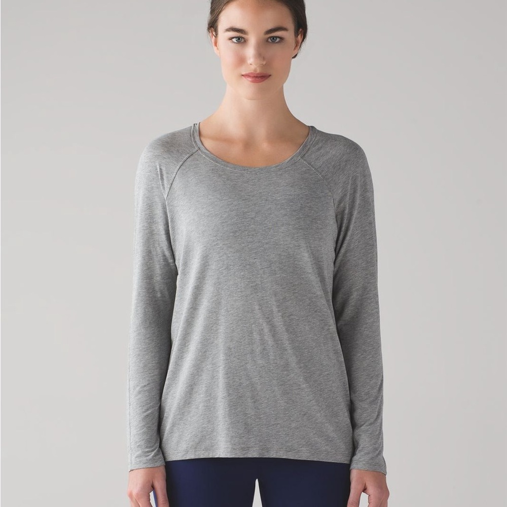 Lululemon Athletica Heather Gray Long Sleeve Emerald Tee Top pima cotton raglan